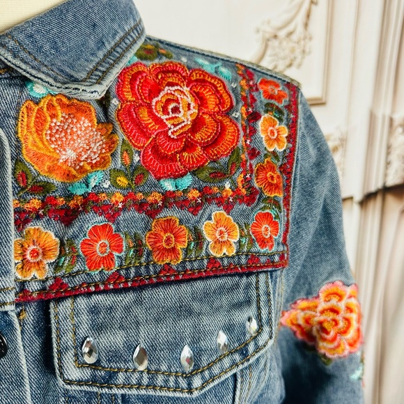 Floral Embroidered Denim Dress - Picture 5 of 10